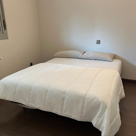 Impresionante Apartamento De 4 Dormitorios 3 Banos Y 2 Plazas De Garaje Madrid Esterno foto