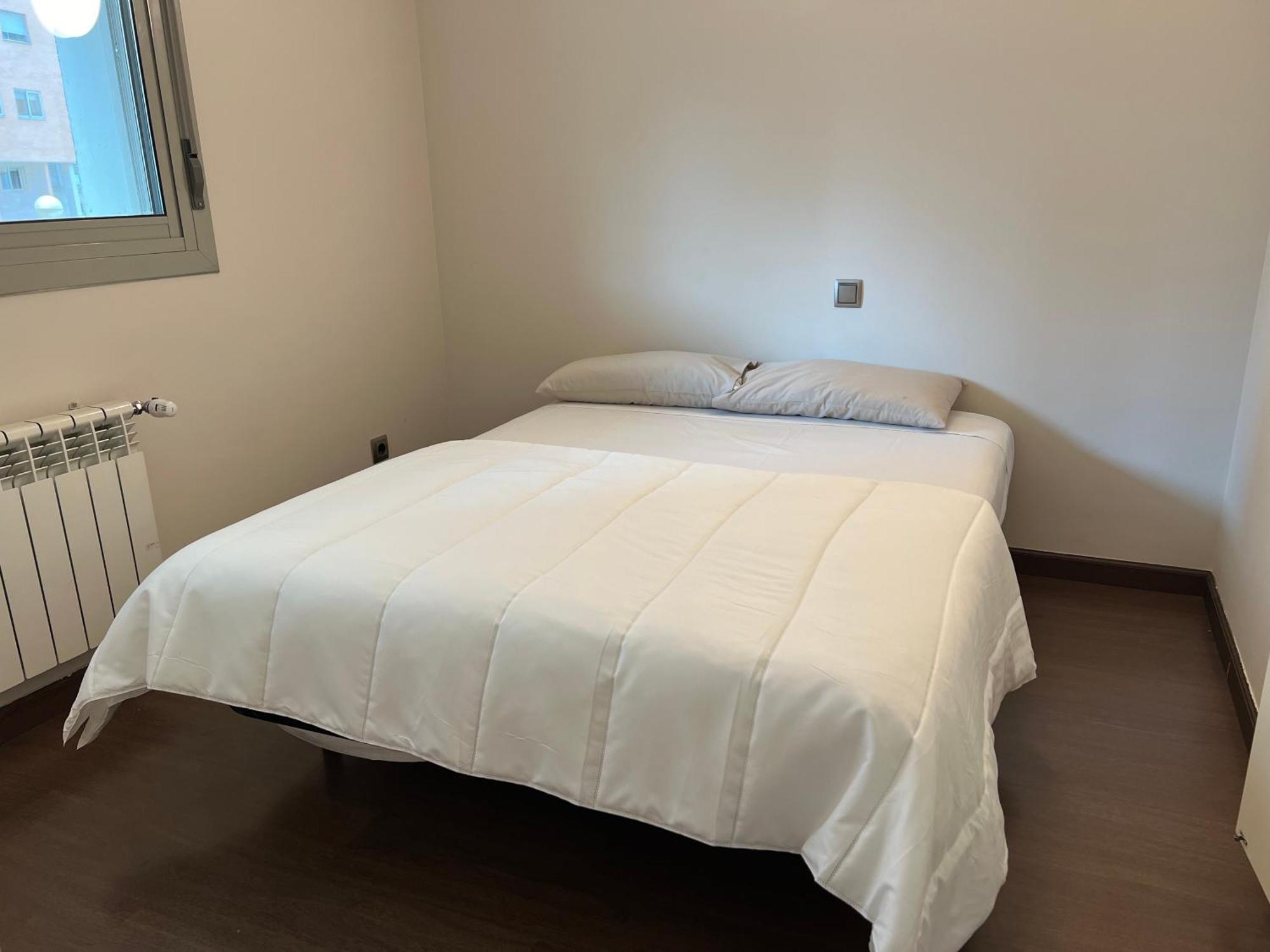 Impresionante Apartamento De 4 Dormitorios 3 Banos Y 2 Plazas De Garaje Madrid Esterno foto